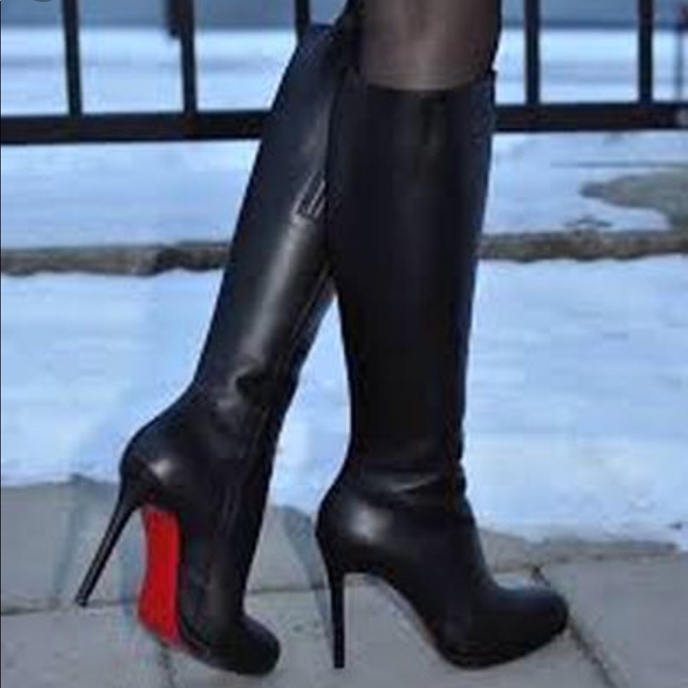 Louboutin fifi boot 40.5